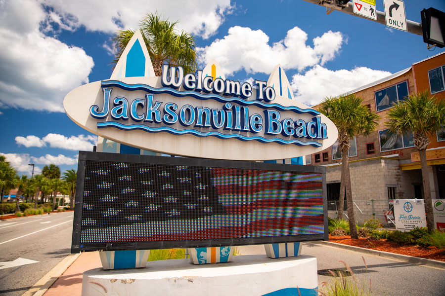 Digital sign Welcome to Jacksonville Beach FL. File photo: Felix Mizioznikov, Shutterstock.com, licensed.