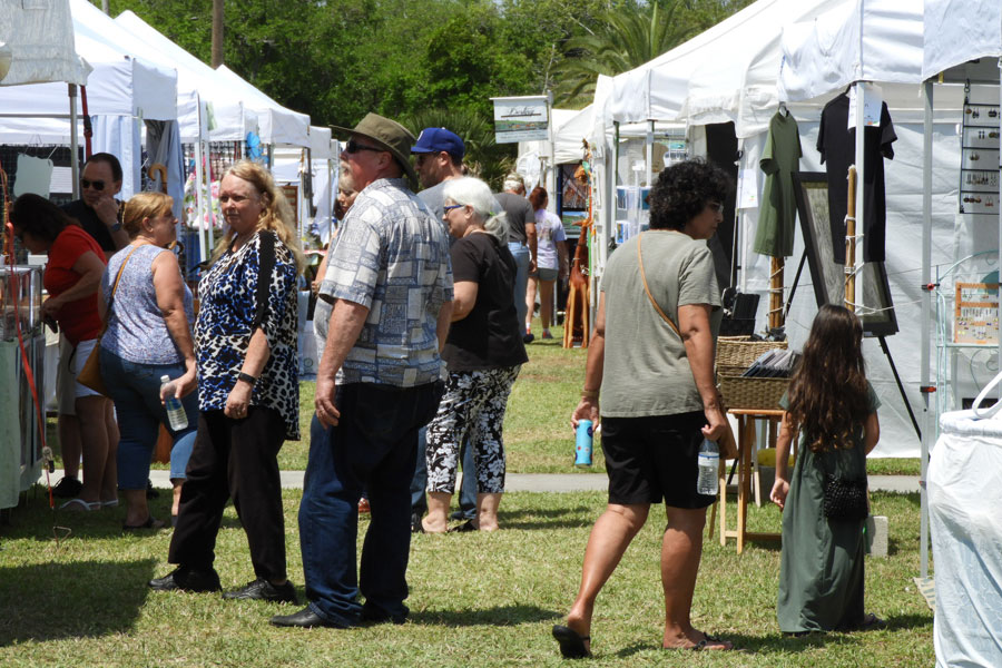 This juried annual boutique Festival features fine arts and crafts from local, regional, and national artists.